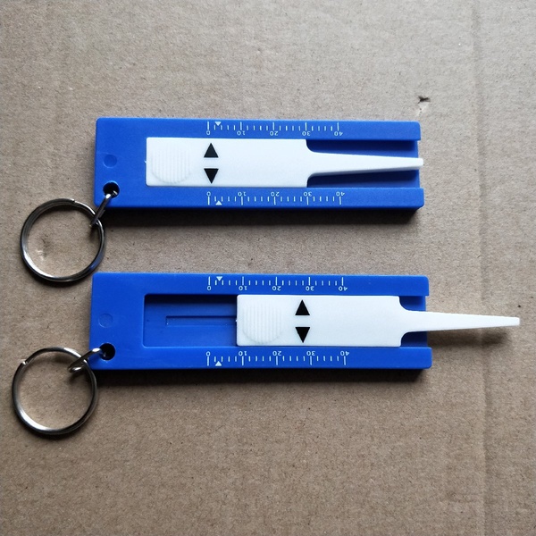 Mini plastic tire tread depth gauge with keychain for promotion Tyre mesuarement